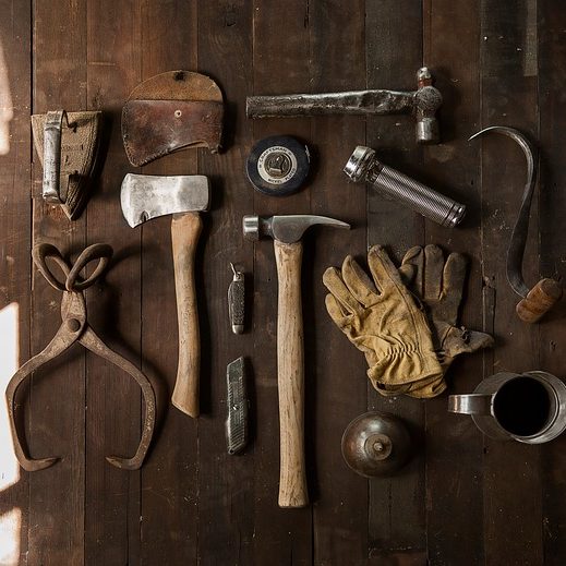 tools-498202_640 tools-498202_640
